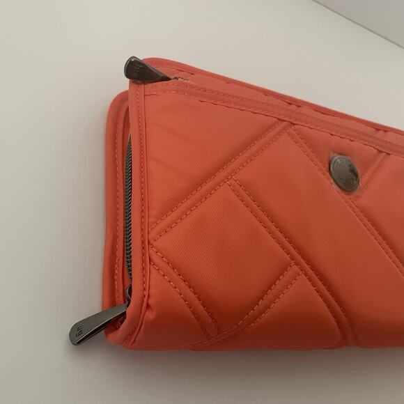 Lug Zeppelin Fruit Punch Large Wristlet Wallet - NWT - Picture 6 of 11